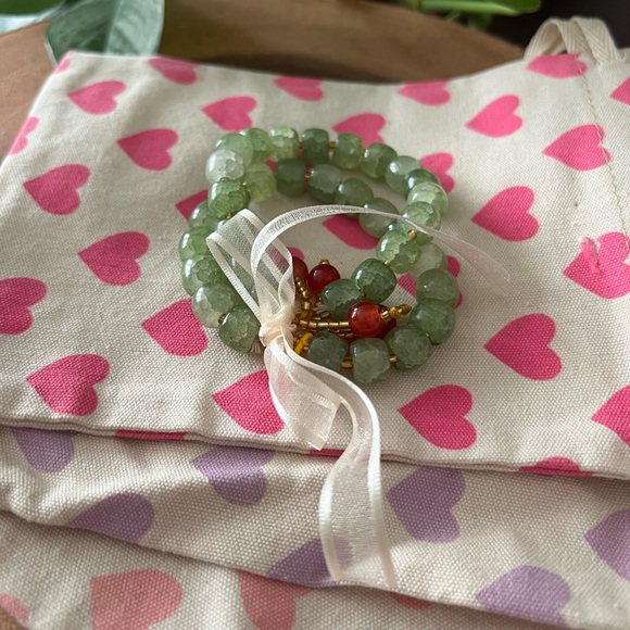 Set of 2 jade color glass beads, handmade stretch bracelets, with heart bag!💜💗💕 - Picture 6 of 7